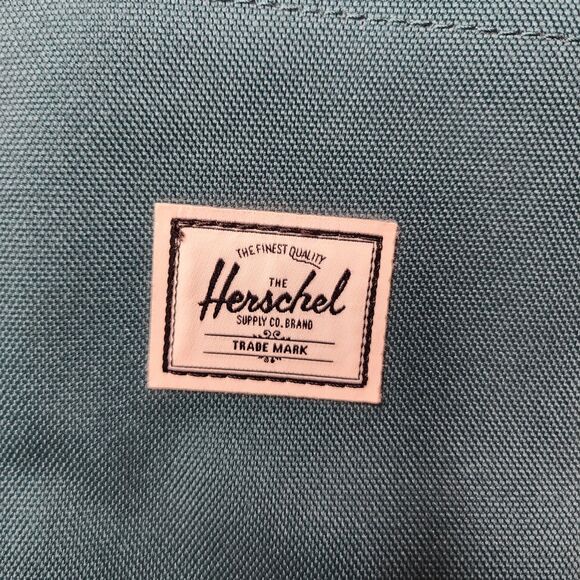 Herschel Supply Retreat Backpack 14L Mid Volume Forest Green Hiking Travel - Picture 4 of 10